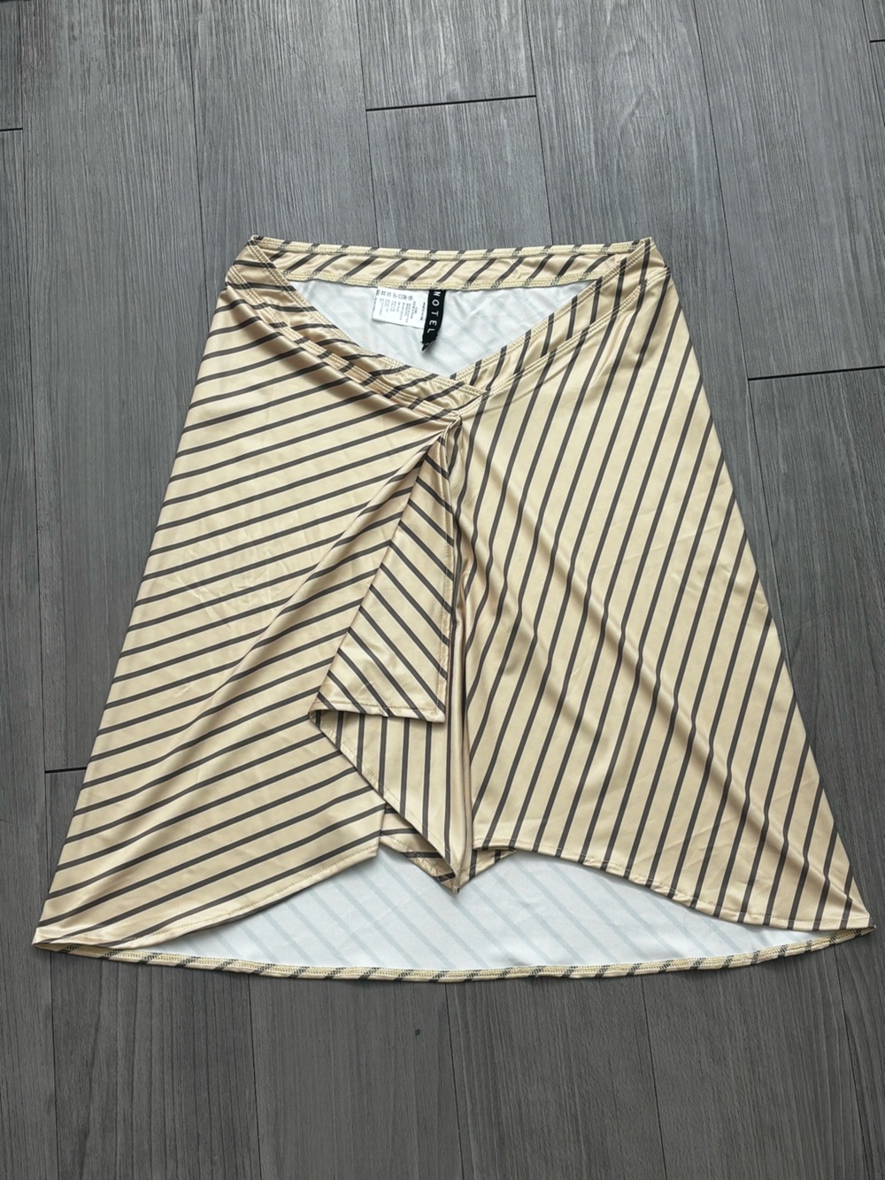Motel Rocks Esmeray Midi Skirt in Yellow Diagonal Stripe